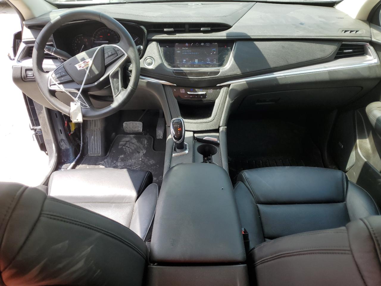 1GYKNDRS4HZ280898 2017 Cadillac Xt5 Luxury