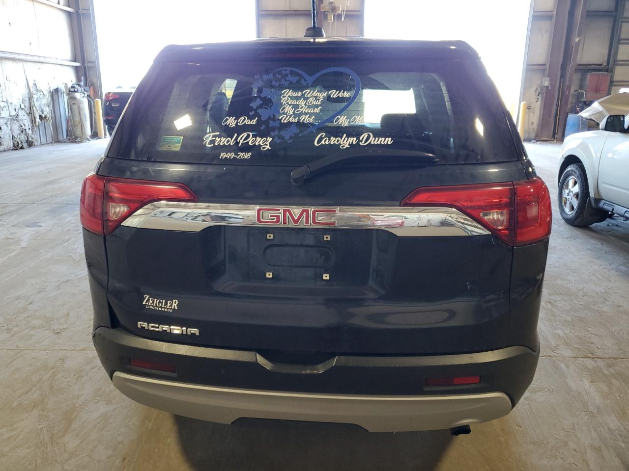 1GKKNKLA3HZ159648 2017 GMC Acadia Sle