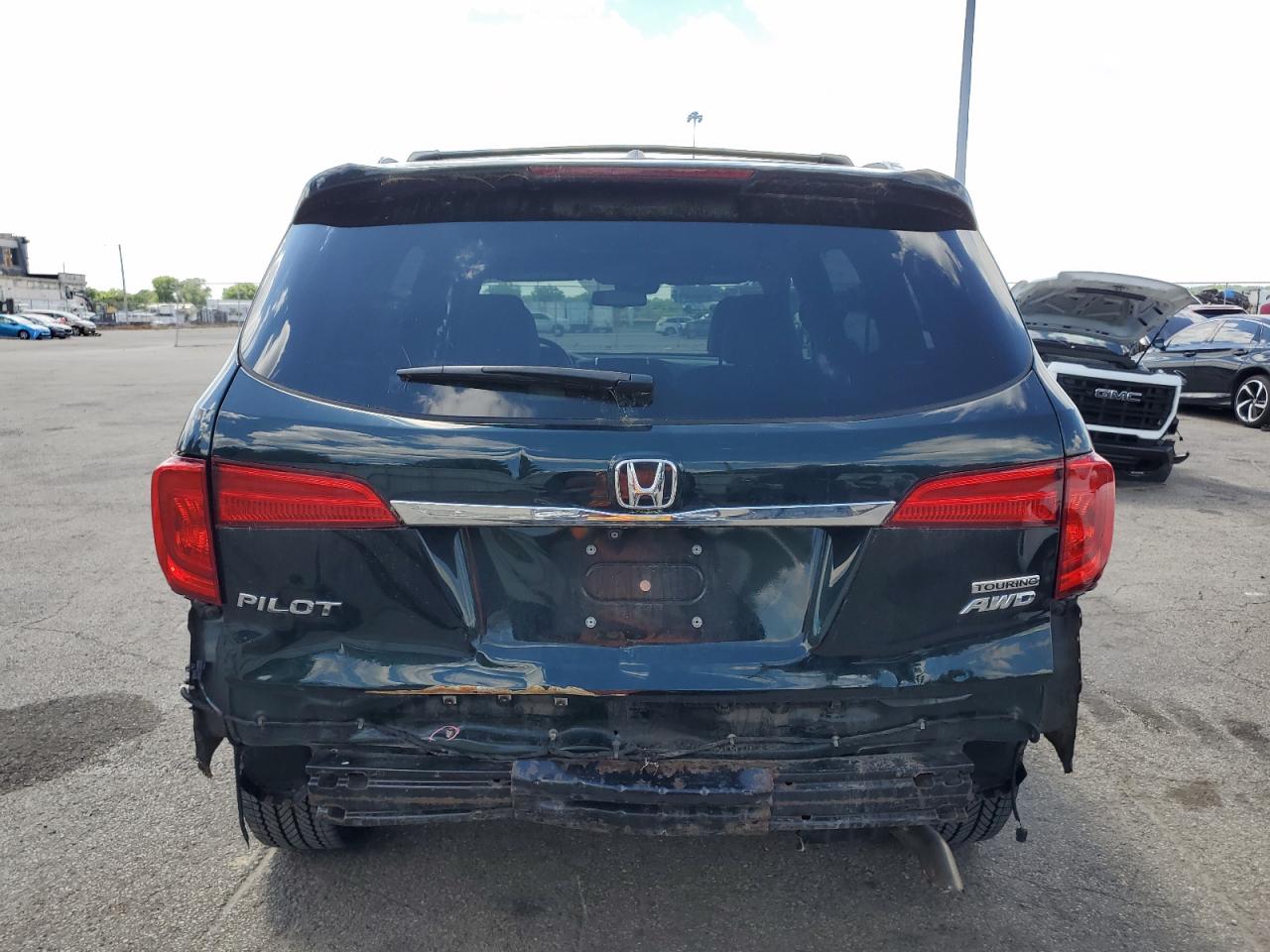 5FNYF6H97HB094818 2017 Honda Pilot Touring