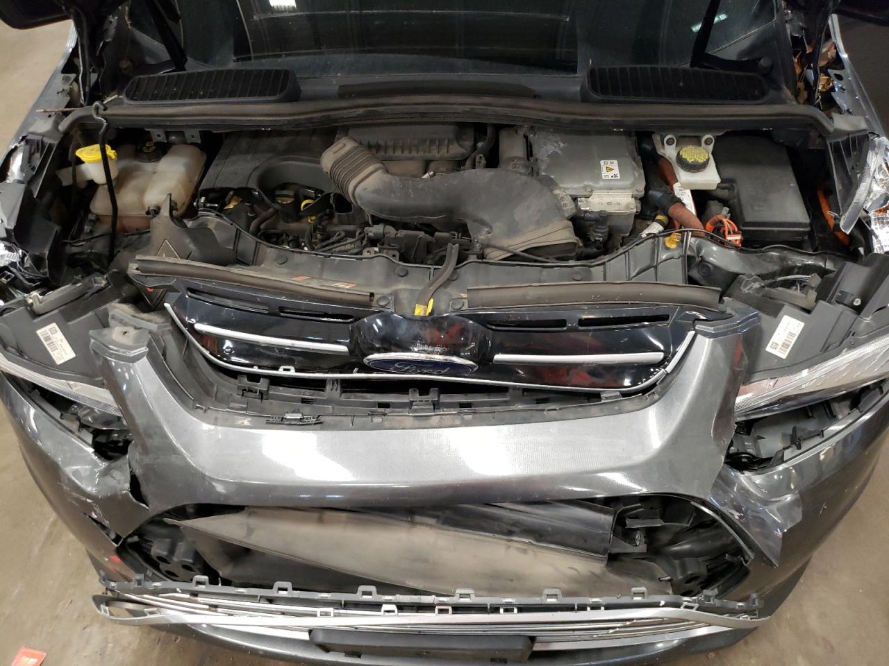 1FADP5FU2HL104395 2017 Ford C-Max Titanium