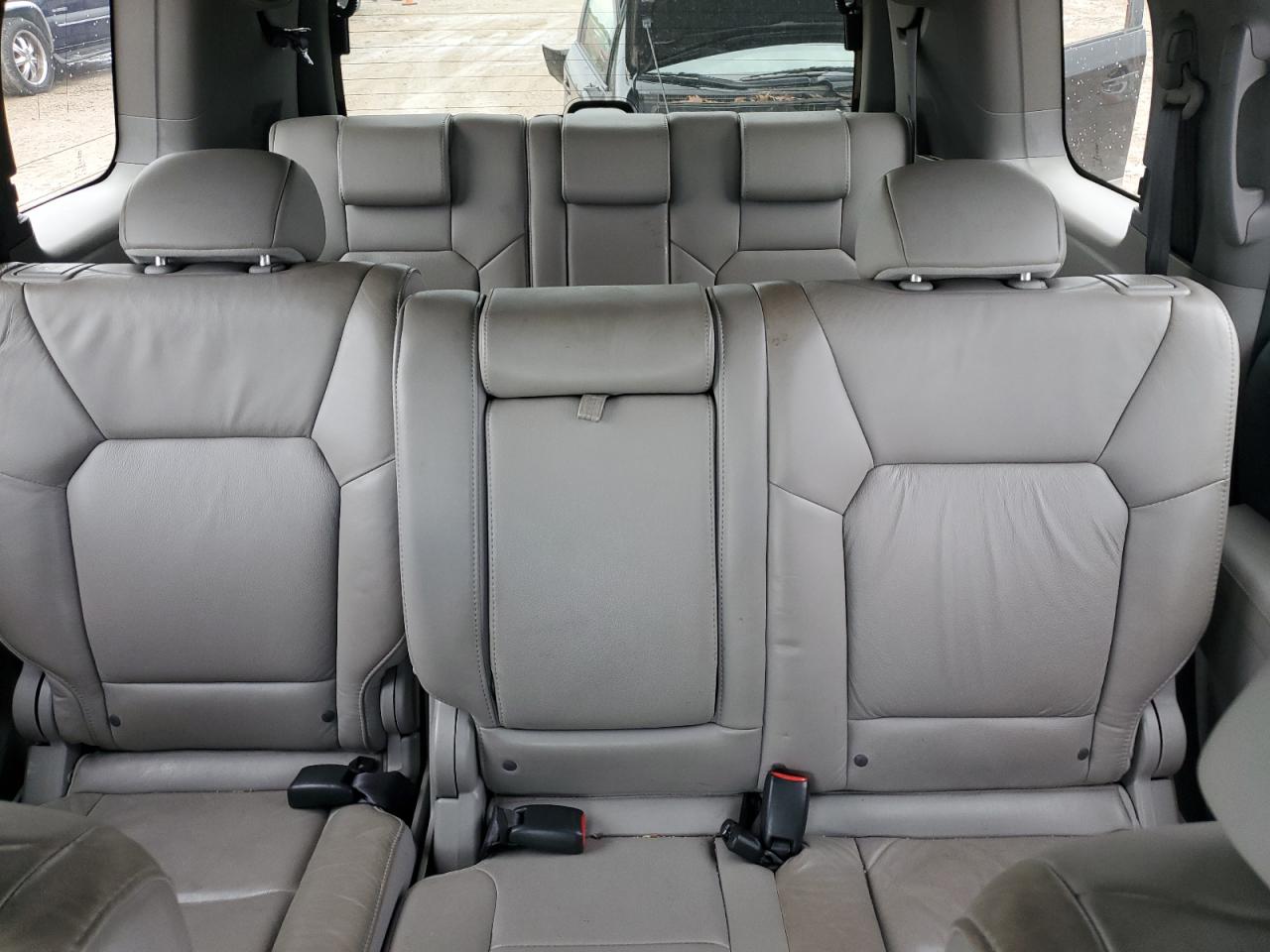 5FNYF3H74BB027758 2011 Honda Pilot Exln