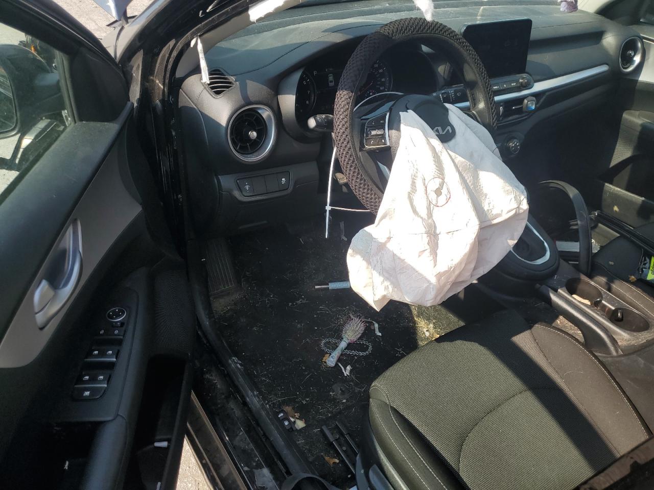 3KPF24AD2NE497550 2022 Kia Forte Fe