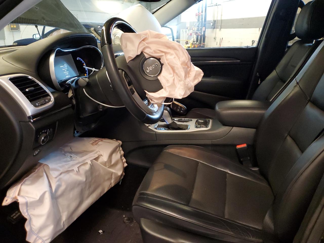 1C4RJFJG3JC343386 2018 Jeep Grand Cherokee Summit