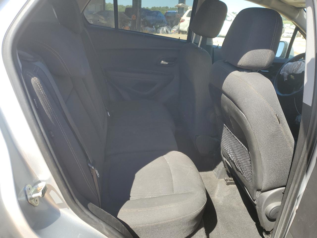 3GNCJLSB5LL261536 2020 Chevrolet Trax 1Lt