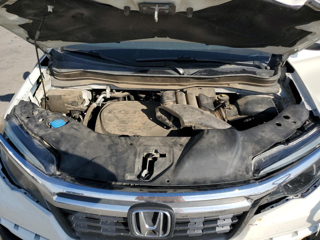 5FPYK2F68HB003818 2017 Honda Ridgeline Rtl