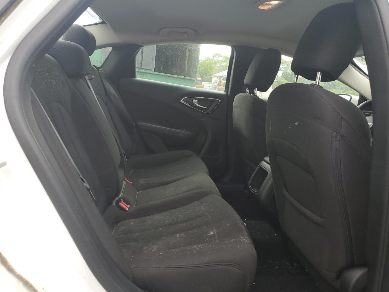 1C3CCCAB5FN672559 2015 Chrysler 200 Limited