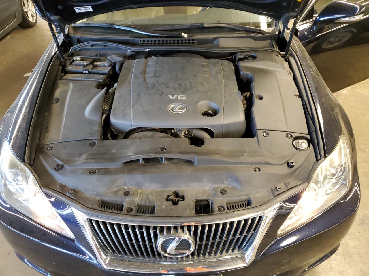 JTHCK262395031821 2009 Lexus Is 250