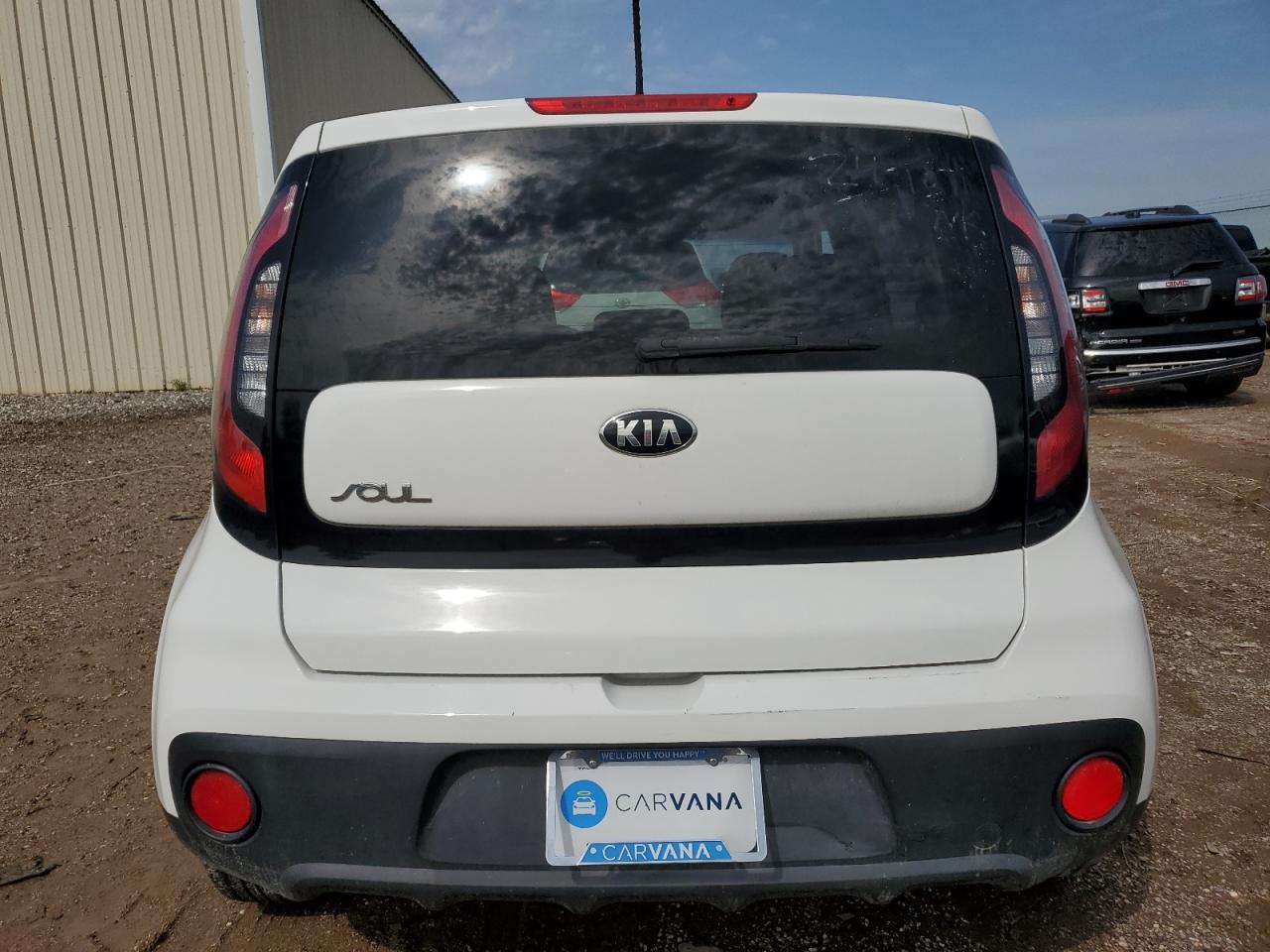 KNDJN2A27H7498461 2017 Kia Soul