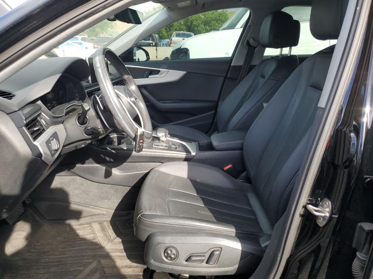 WAUKMAF40HN043004 2017 Audi A4 Ultra Premium