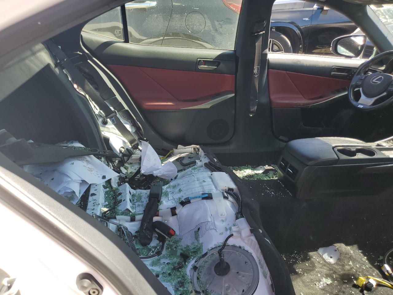 JTHBA1D22J5079018 2018 Lexus Is 300