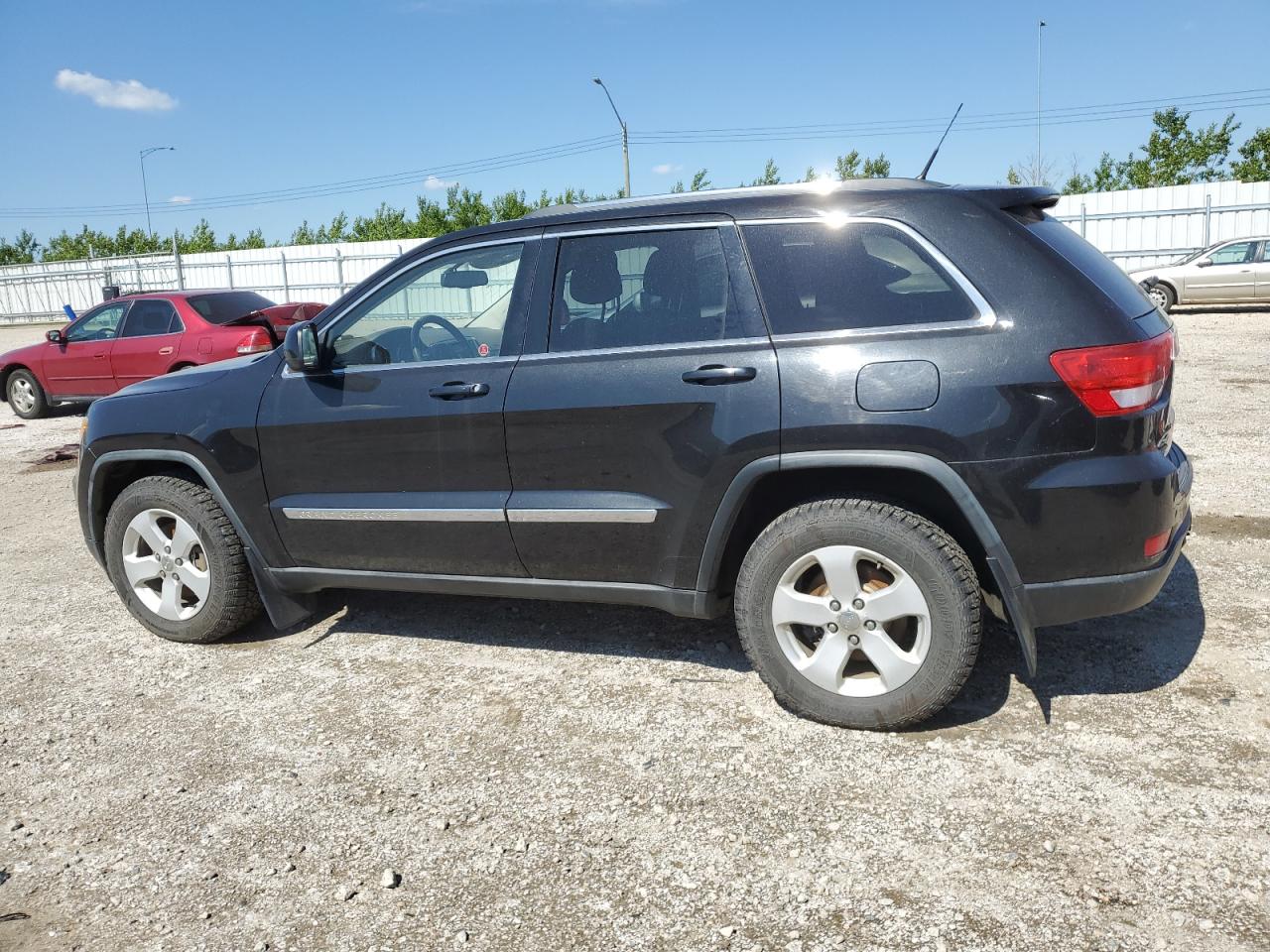 1J4RR4GGXBC532665 2011 Jeep Grand Cherokee Laredo