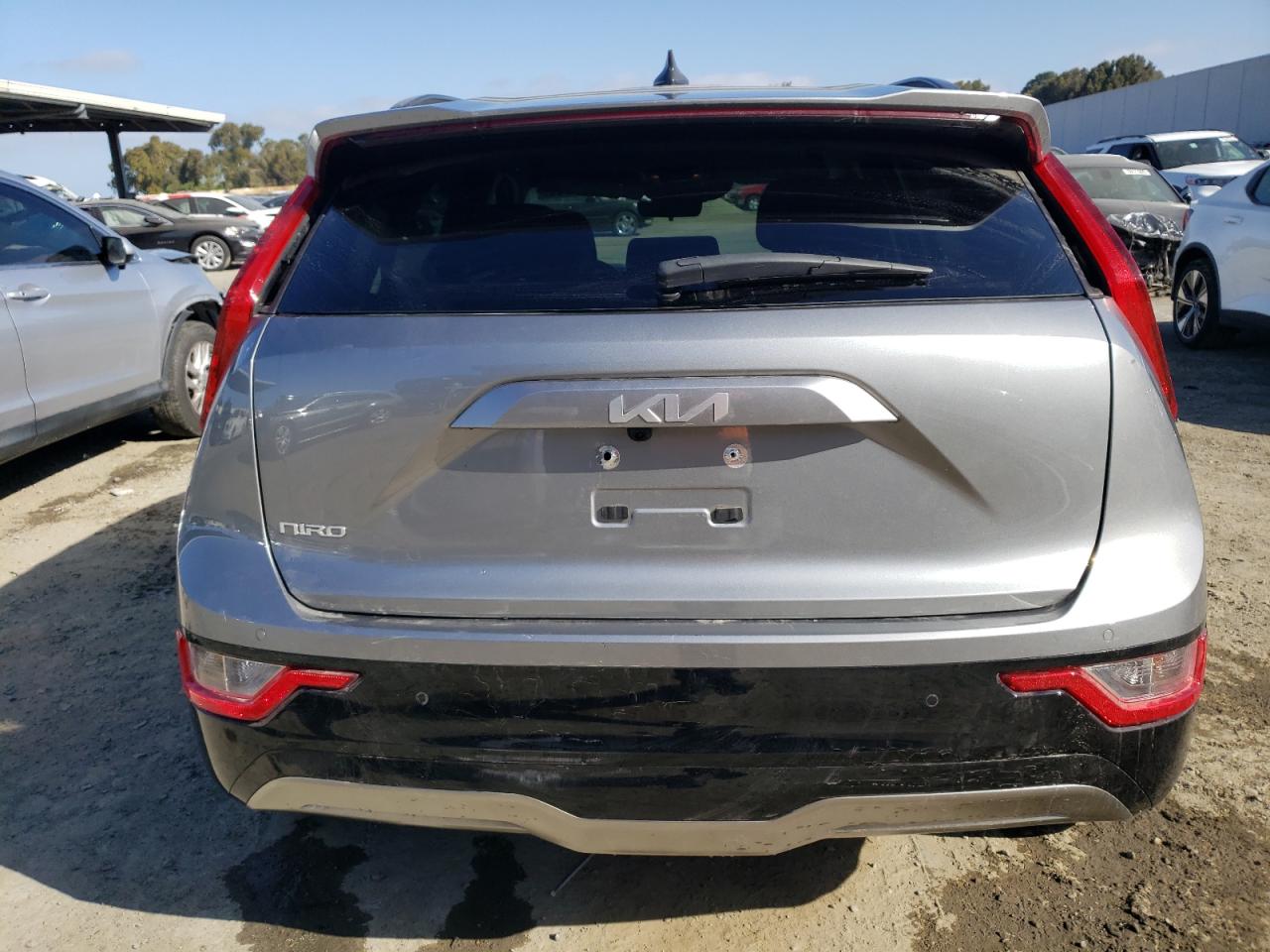 KNDCR3L11P5025608 2023 Kia Niro Wind