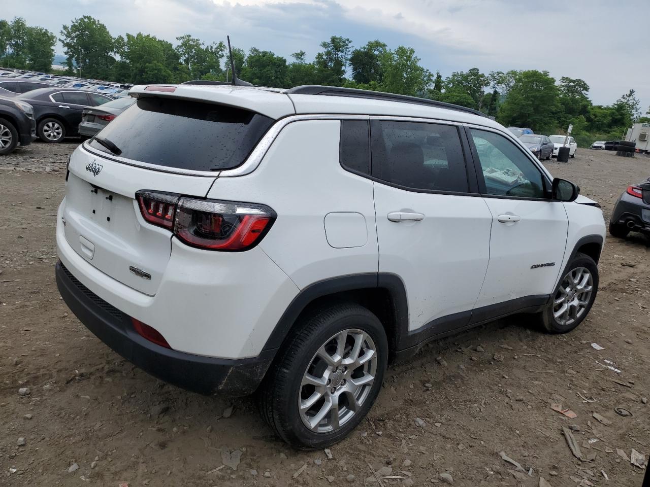 Lot #2906563394 2022 JEEP COMPASS LA