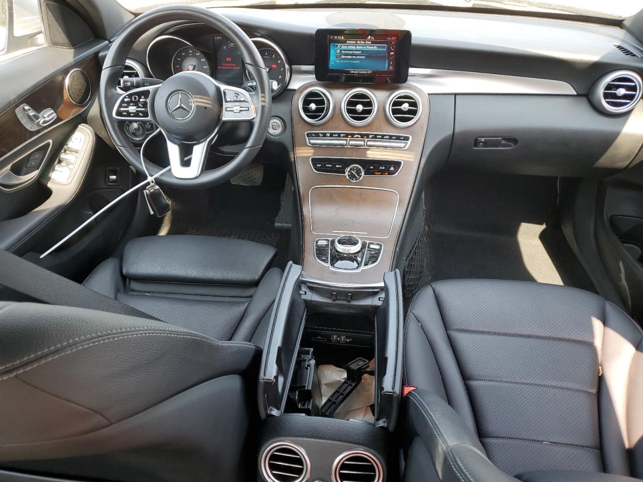 WDDWF8DB4KR516238 2019 Mercedes-Benz C 300