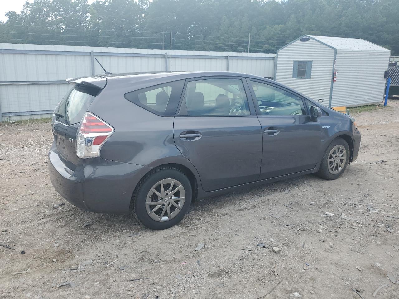 JTDZN3EUXHJ071251 2017 Toyota Prius V