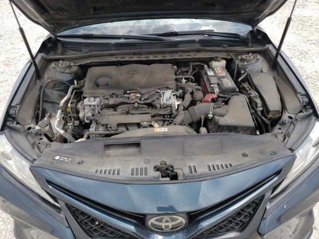 VIN 4T1B61HK5JU586705 2018 Toyota Camry, Xse no.11