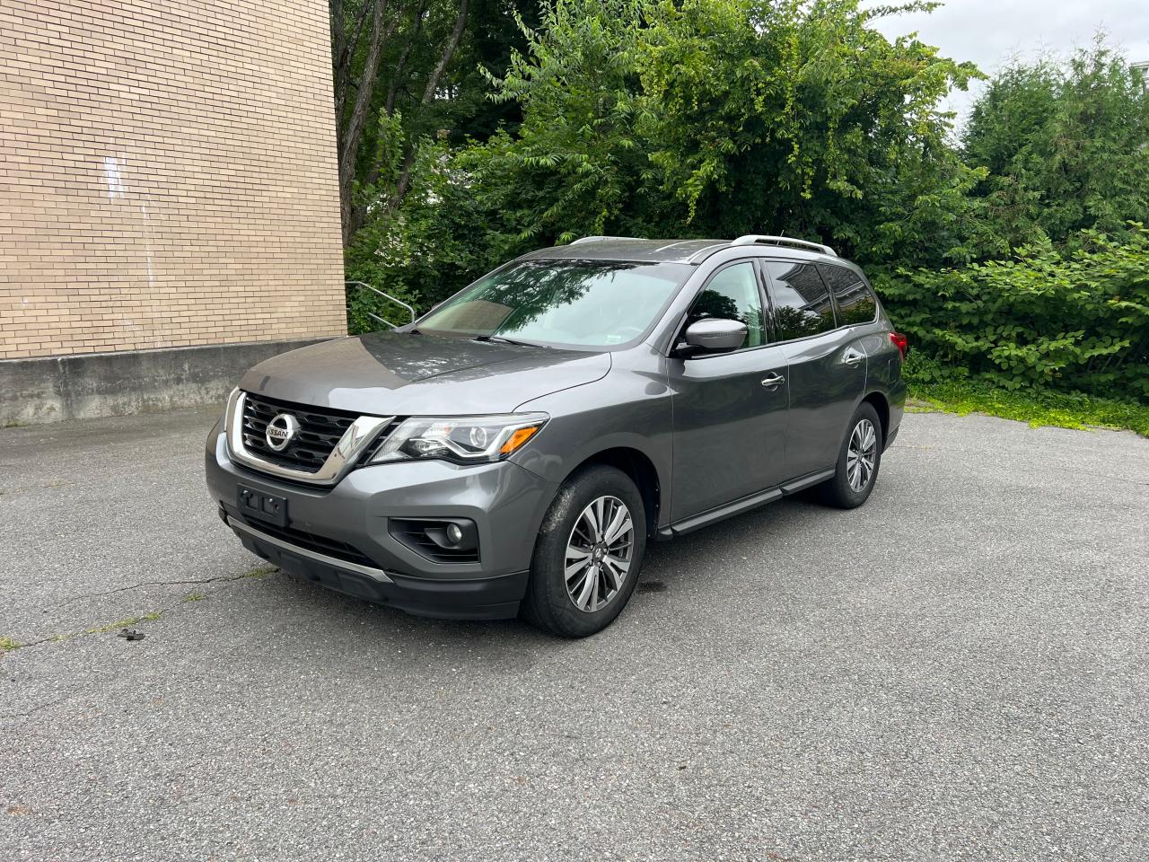 2017 Nissan Pathfinder S vin: 5N1DR2MM7HC627588