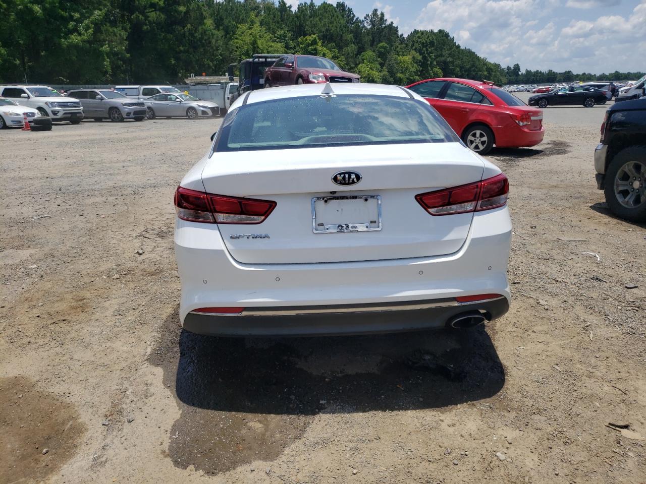 2018 Kia Optima Lx vin: 5XXGT4L37JG268417