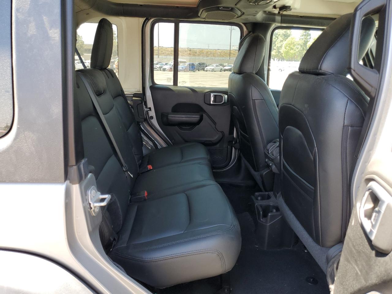 1C4HJXDG7KW526786 2019 Jeep Wrangler Unlimited Sport