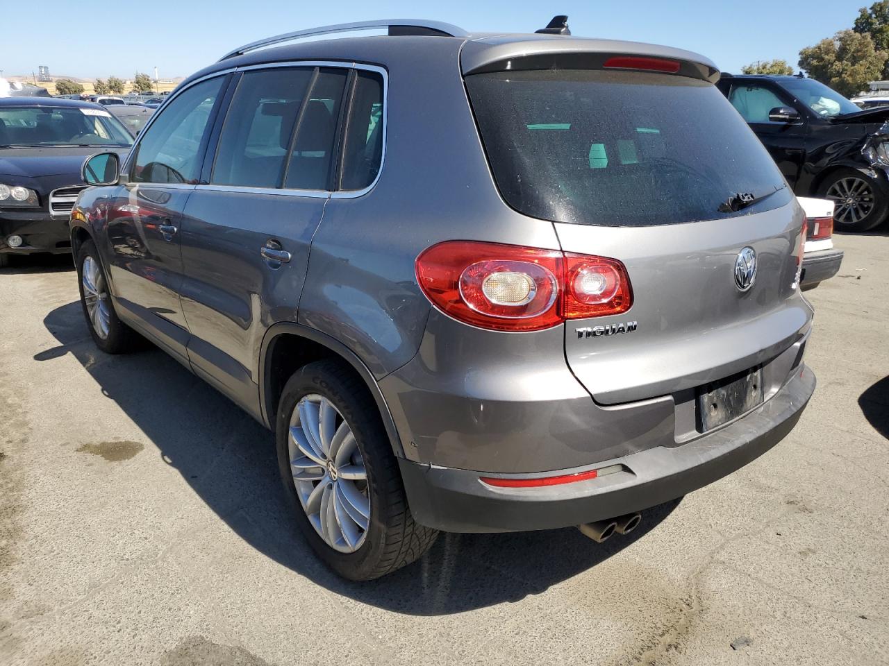 WVGBV7AX6AW536847 2010 Volkswagen Tiguan Se