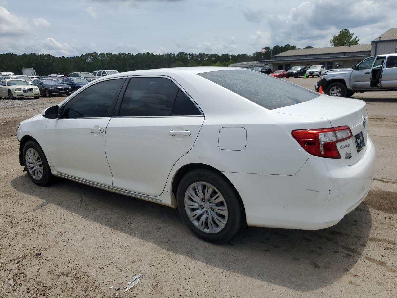 4T4BF1FK6ER381392 2014 Toyota Camry L