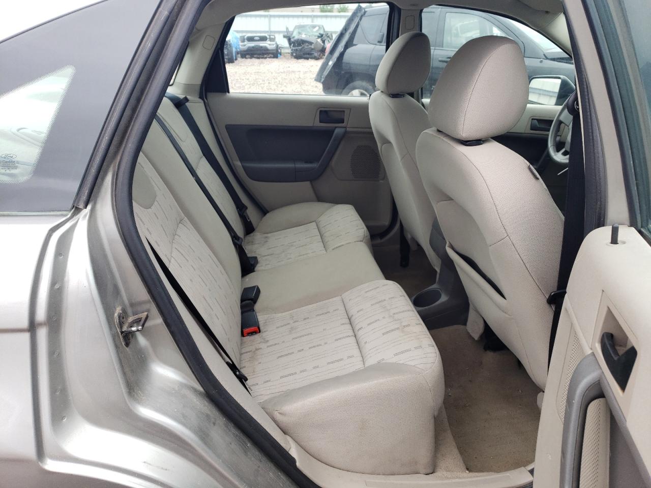 1FAHP35N38W147738 2008 Ford Focus Se