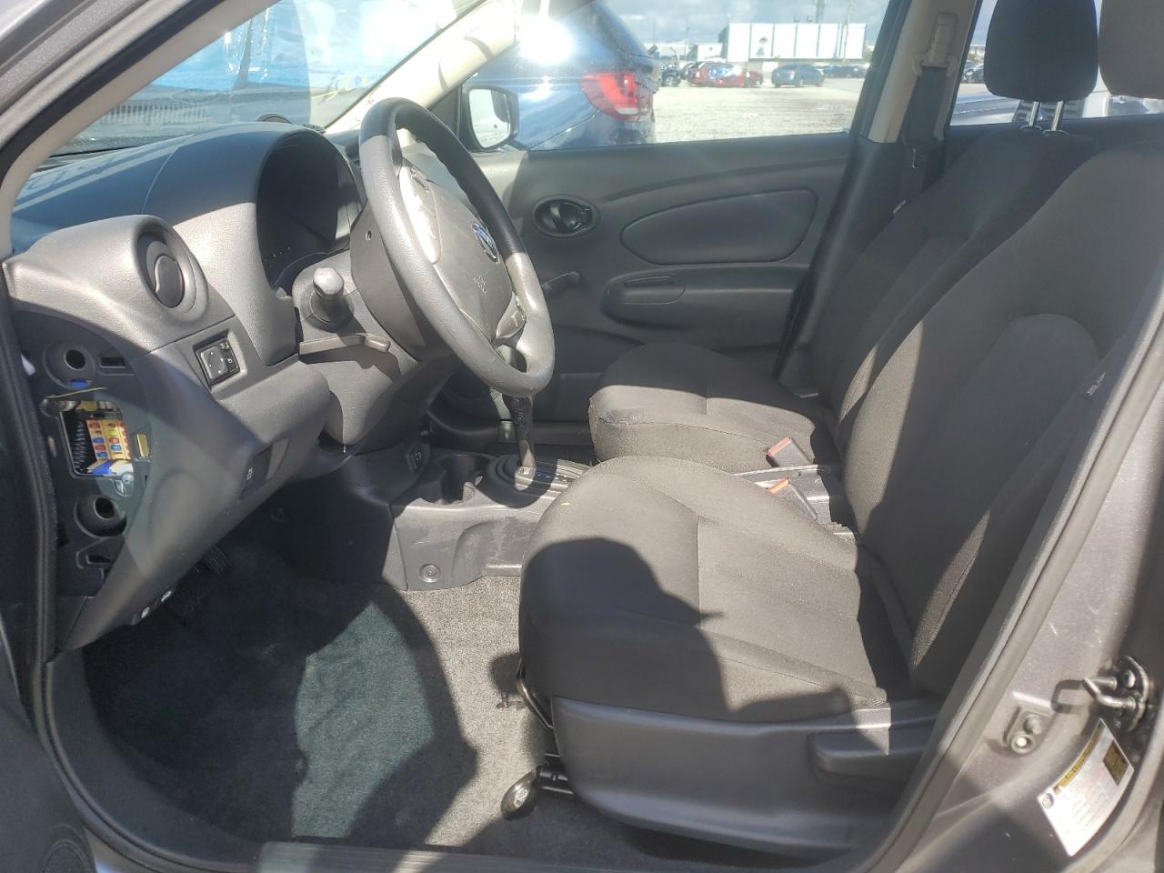 3N1CN7AP0JL887495 2018 Nissan Versa S