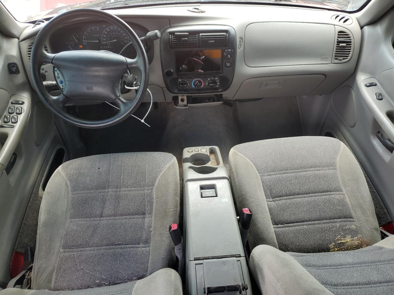 1FMZU62X7YUB73491 2000 Ford Explorer Xls