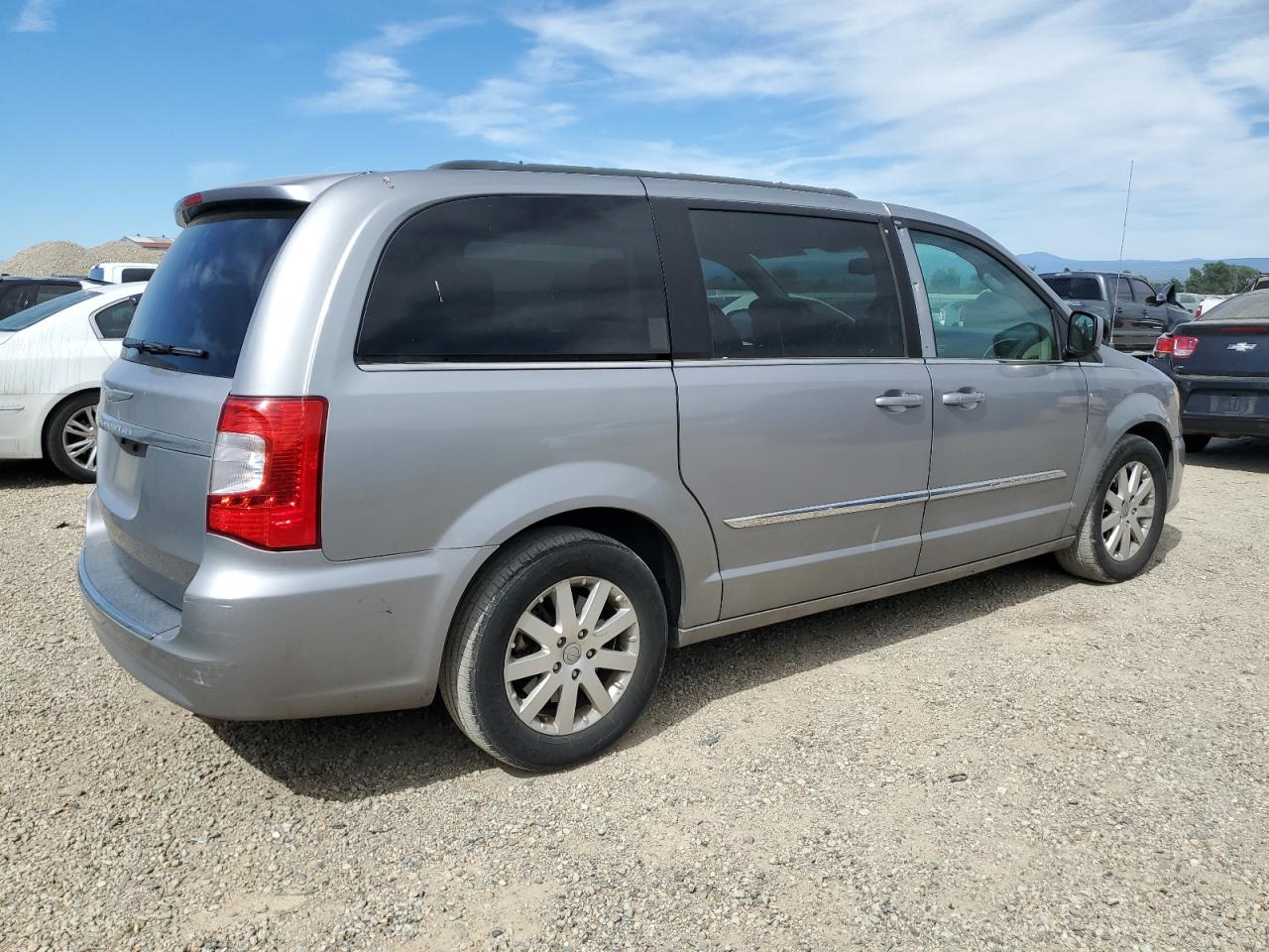 2015 Chrysler Town & Country Touring vin: 2C4RC1BG8FR739498