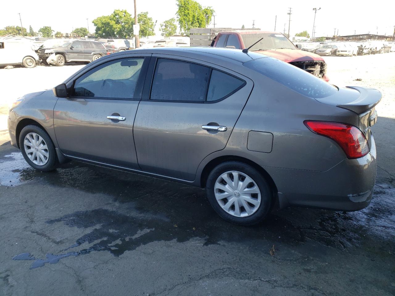 2016 Nissan Versa S vin: 3N1CN7AP2GL872599