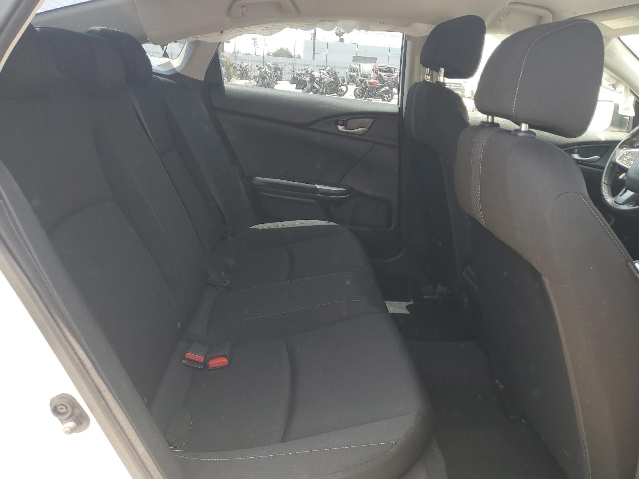 2HGFC2F63KH529323 2019 Honda Civic Lx