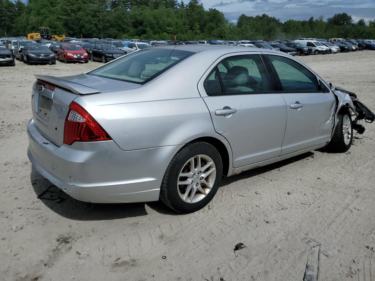 3FAHP0GA0BR118636 2011 Ford Fusion S