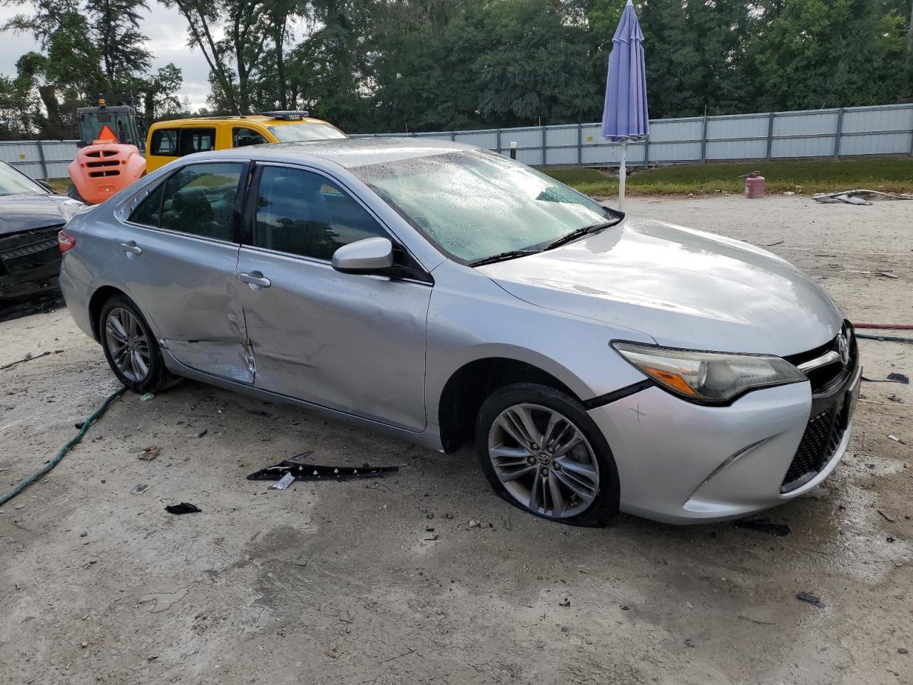 4T1BF1FK1GU121107 2016 Toyota Camry Le