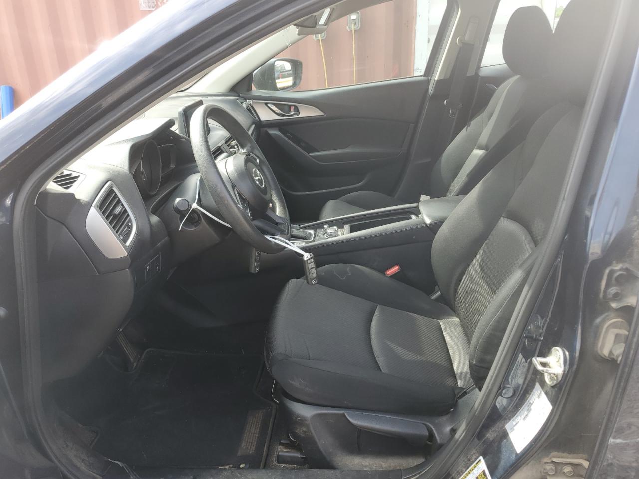 3MZBN1U70JM260093 2018 Mazda 3 Sport