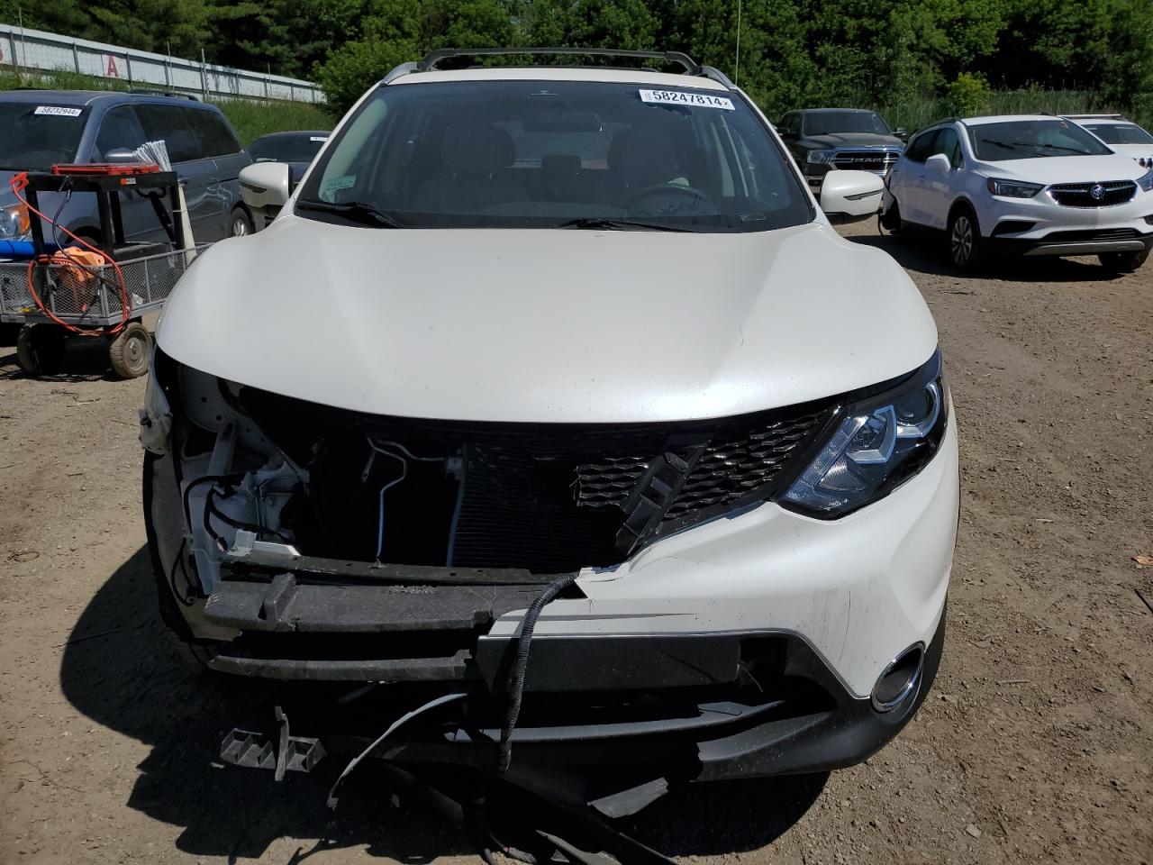 JN1BJ1CR1JW208234 2018 Nissan Rogue Sport S