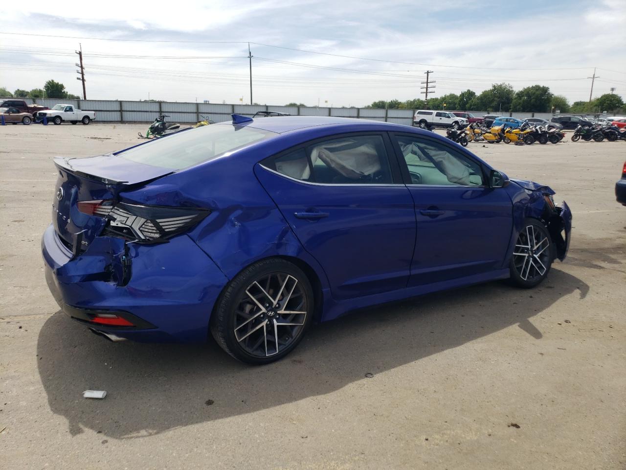 2020 Hyundai Elantra Sport vin: KMHD04LB6LU037942