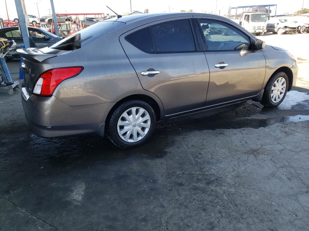 2016 Nissan Versa S vin: 3N1CN7AP2GL872599