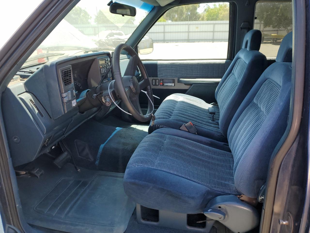 2GCFC29K9R1256687 1994 Chevrolet Gmt-400 C2500