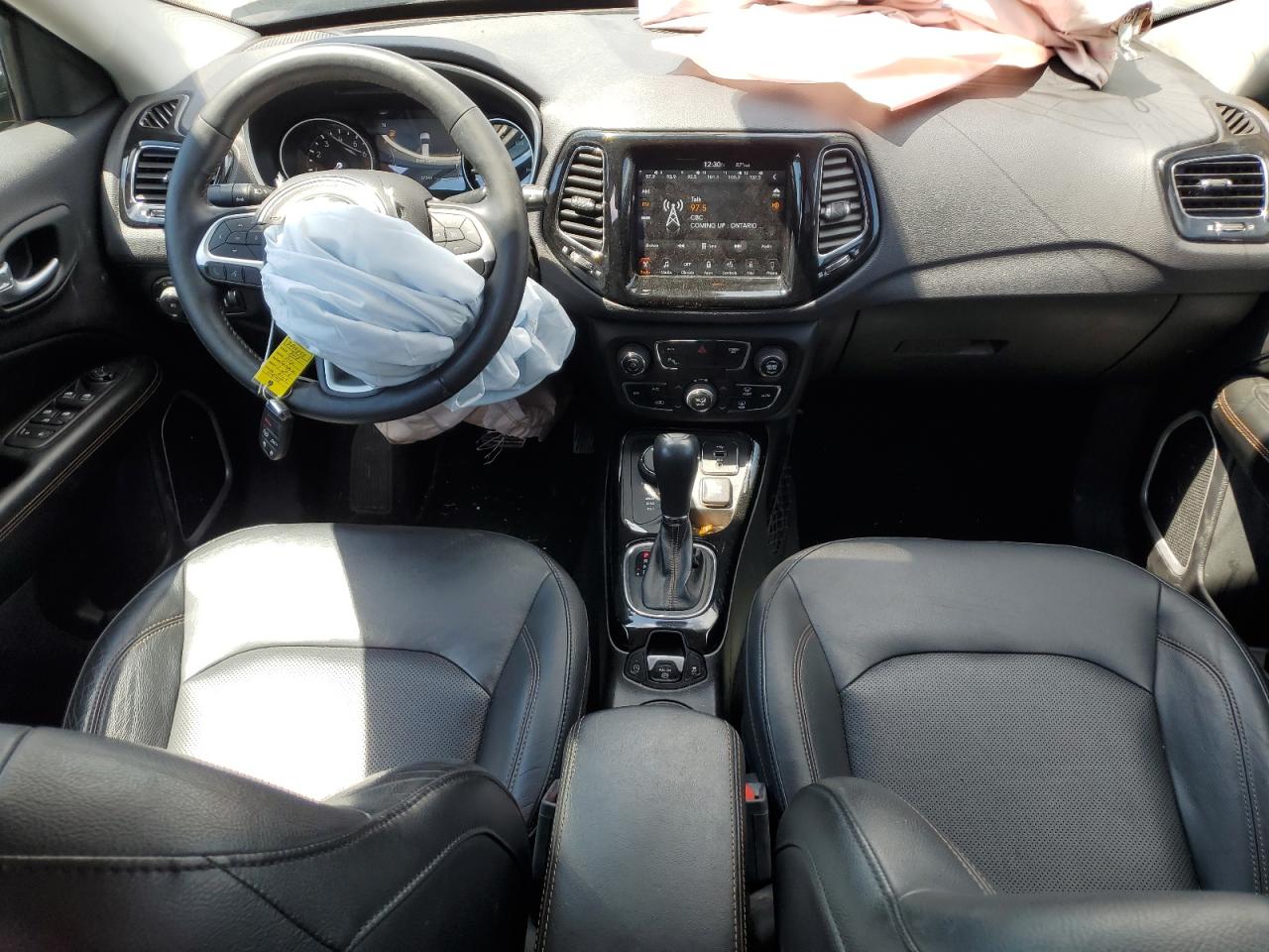 3C4NJDCB8JT114145 2018 Jeep Compass Limited