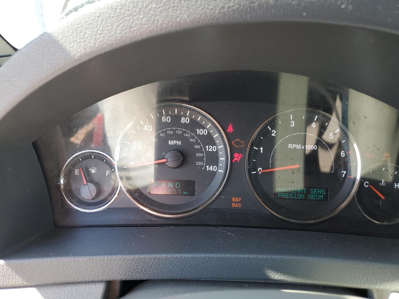 1J8HS68246C251898 2006 Jeep Grand Cherokee Overland