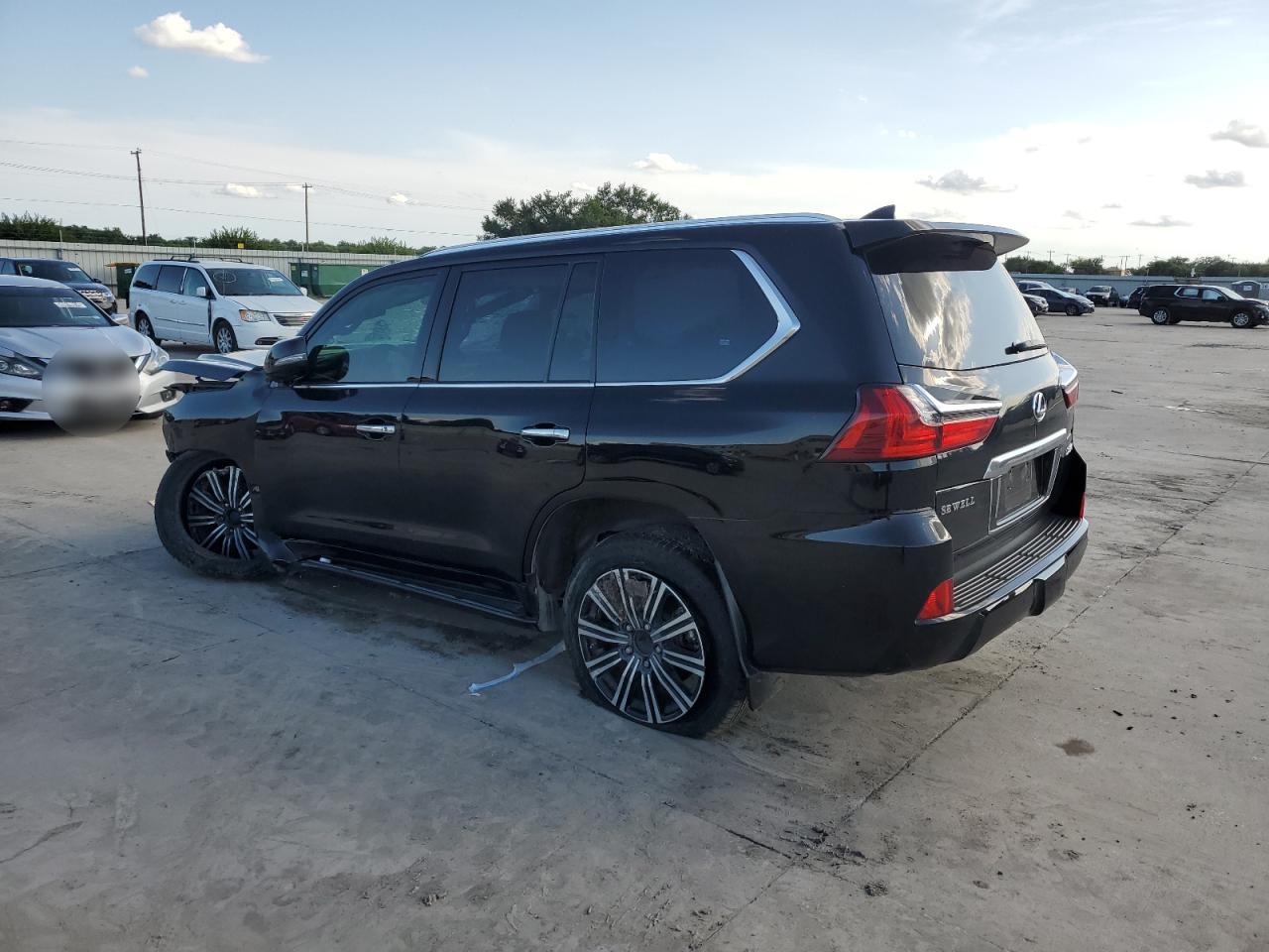 JTJHY7AX4J4262272 2018 Lexus Lx 570