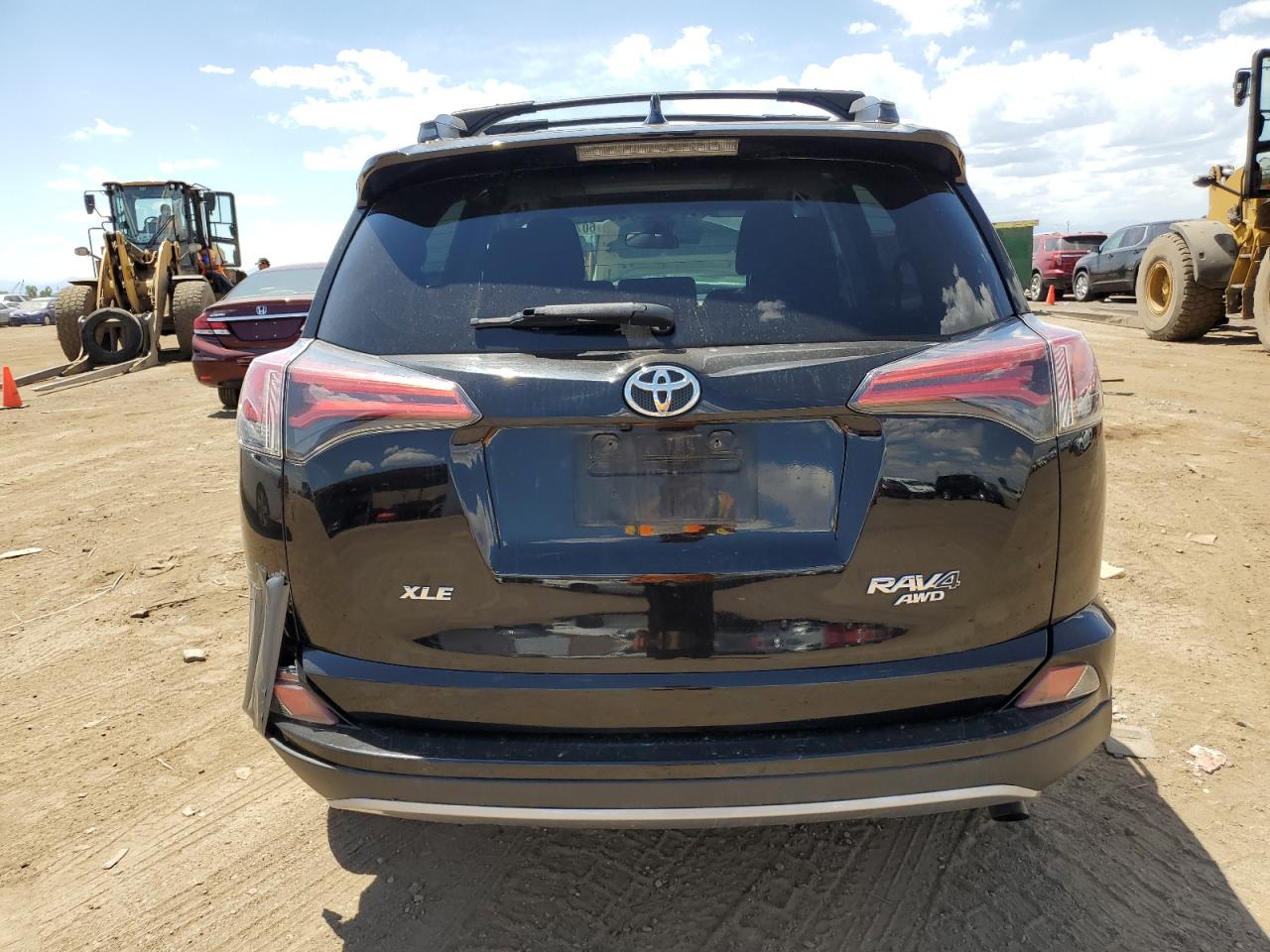 2T3RFREV5HW545455 2017 Toyota Rav4 Xle