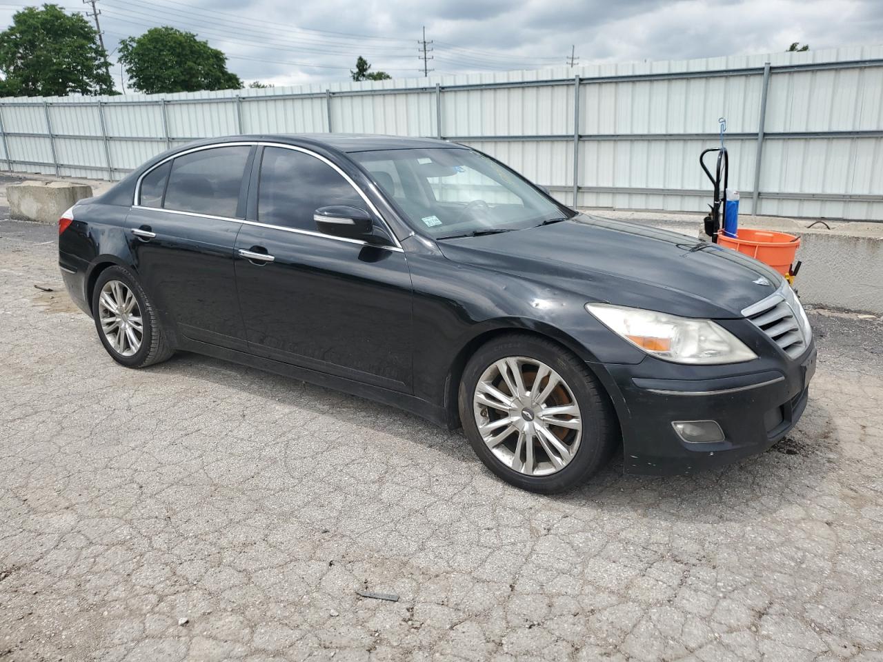 KMHGC4DE2BU134762 2011 Hyundai Genesis 3.8L