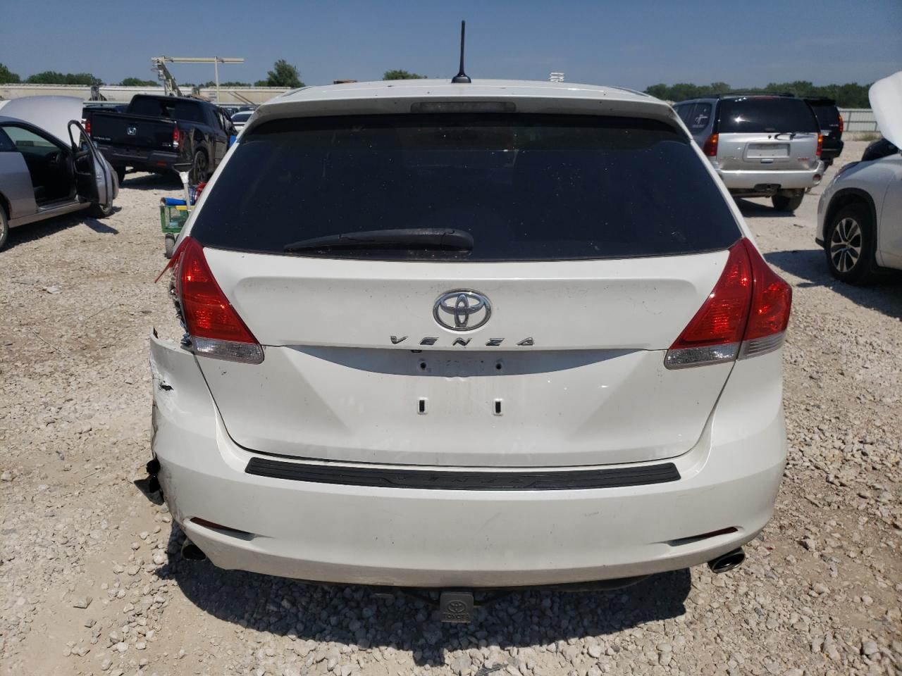 4T3ZK3BB2BU035977 2011 Toyota Venza