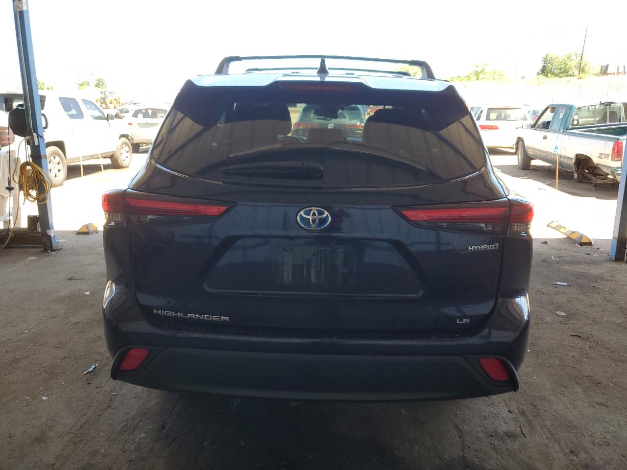 5TDBBRCH0MS516564 2021 Toyota Highlander Hybrid Le