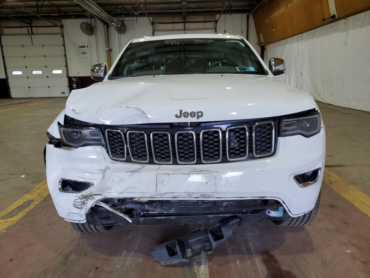 1C4RJFBG0HC642813 2017 Jeep Grand Cherokee Limited