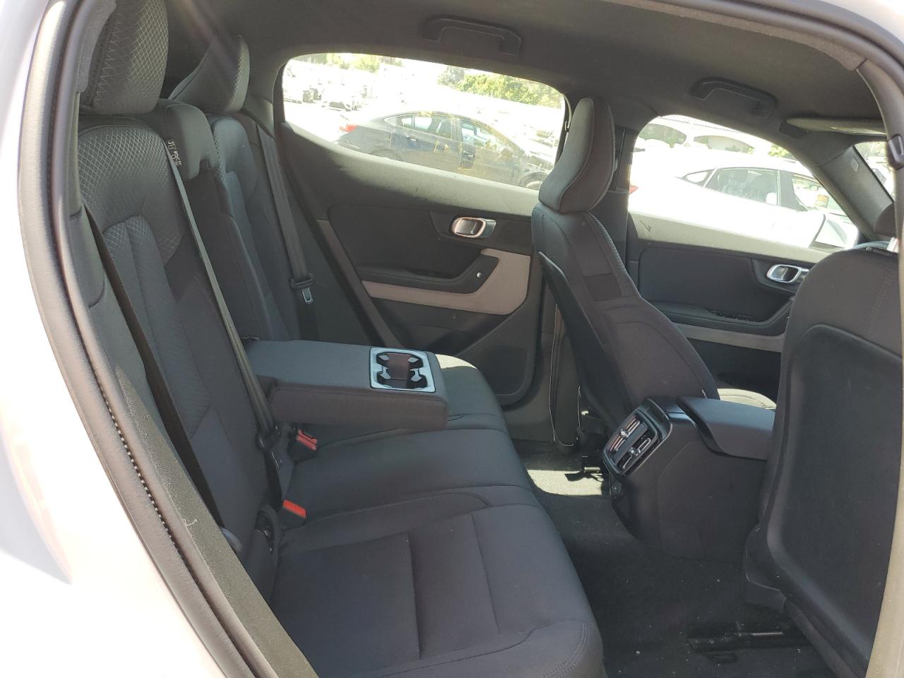 YSMEG3KA0PL145769 2023 Polestar 2