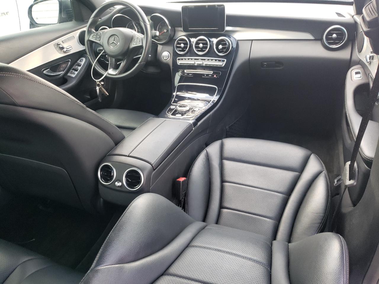 55SWF4JB7JU244844 2018 Mercedes-Benz C 300