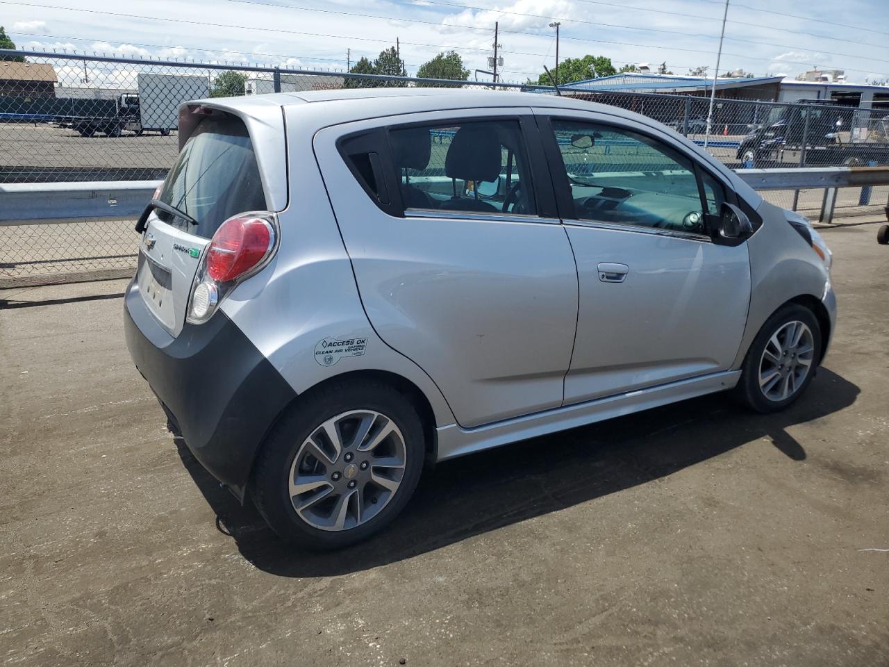 KL8CL6S00FC745299 2015 Chevrolet Spark Ev 2Lt