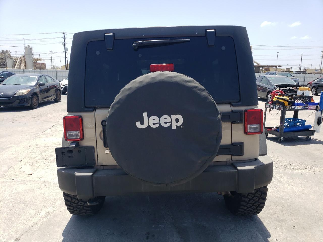 1C4BJWFG0GL254023 2016 Jeep Wrangler Unlimited Rubicon